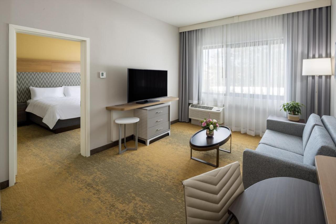 Holiday Inn - Long Island - Islip Arpt East By Ihg Holtsville Exteriör bild