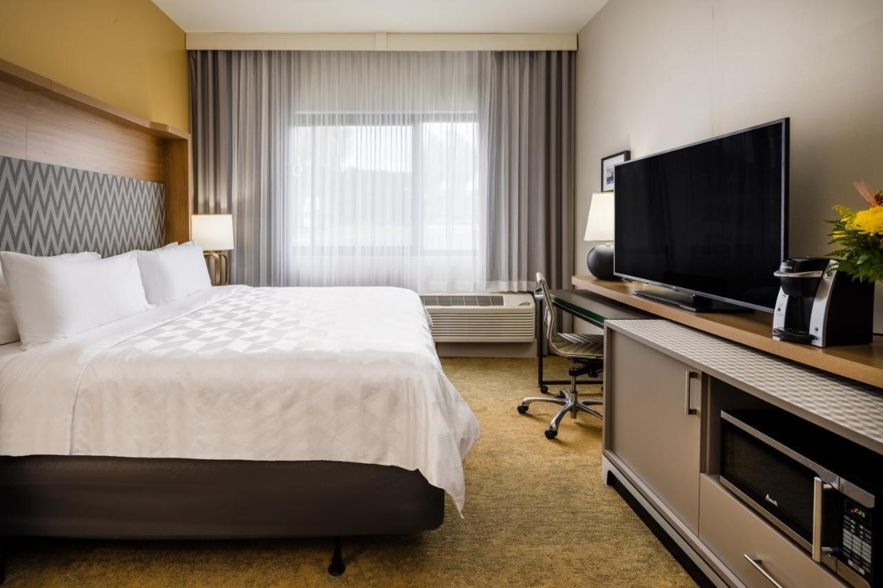 Holiday Inn - Long Island - Islip Arpt East By Ihg Holtsville Exteriör bild