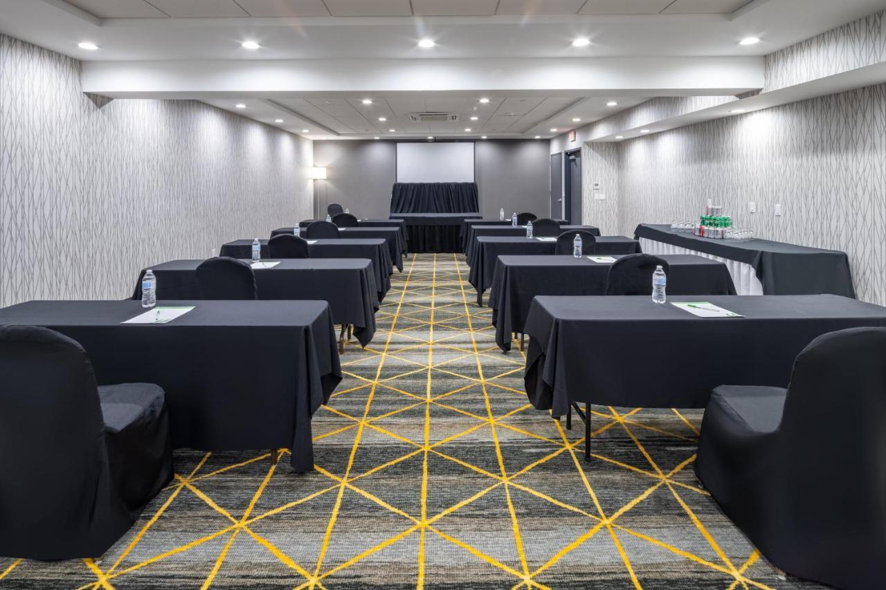 Holiday Inn - Long Island - Islip Arpt East By Ihg Holtsville Exteriör bild